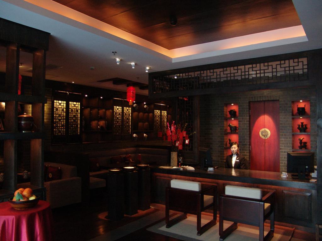 Baolong Homelike Hotel - Henglong Hotel Jingan Exterior foto